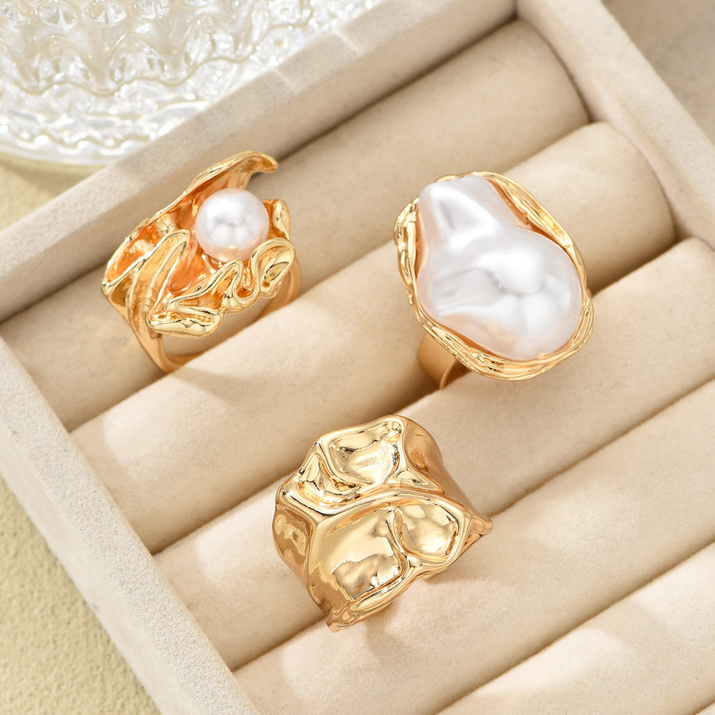 Damen modisches Ringen-Set mit einzigartigen Texturen und Perlenakzenten Shop Nory