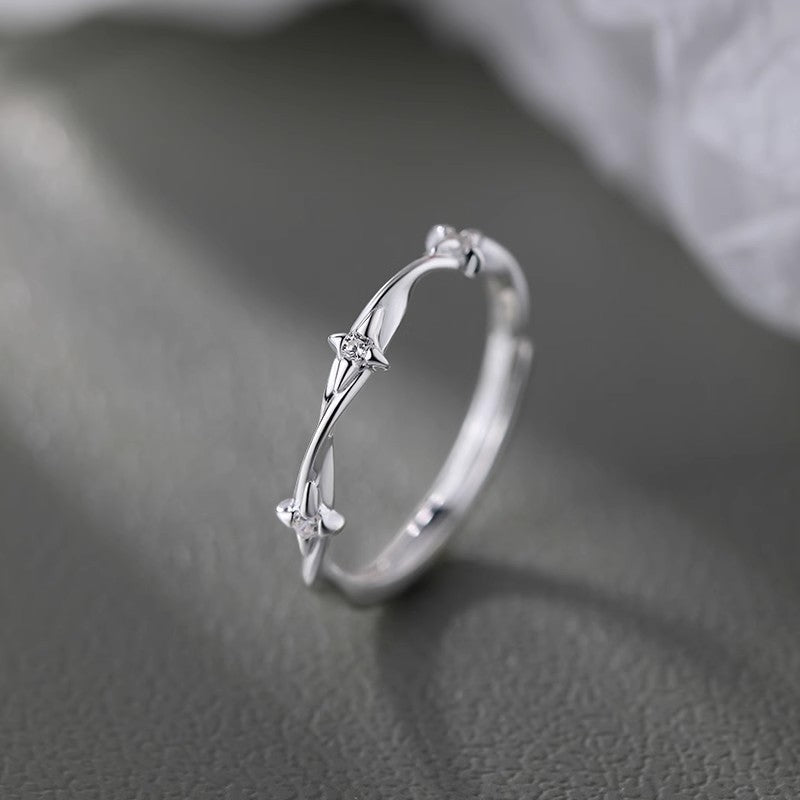 Damen filigraner Ring mit stilvollen Zierakzenten Shop Nory
