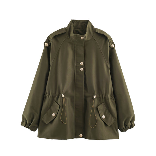 Damen Kurzjacke im Utility‑Stil mit Tunnelzug, Raglanärmeln und Metallknopfleiste Shop Nory