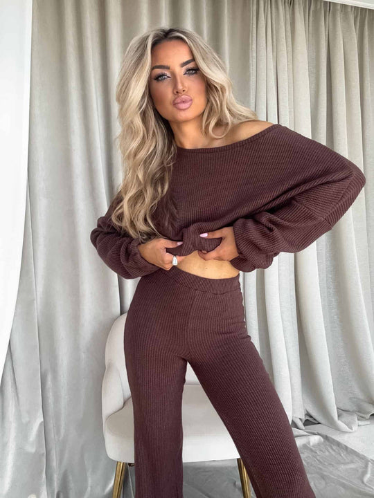 Damen Strickanzug mit lässigem Oversized-Schnitt und weiten Beinen Shopnory