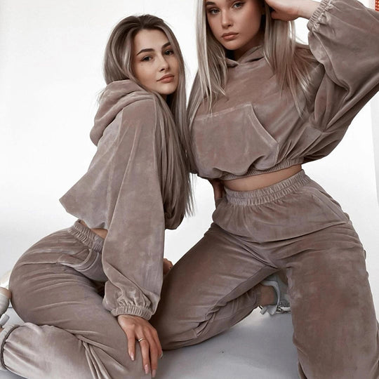 Damen Samt-Cropped-Loungewear-Set mit Kapuzenpullover und elastischer High-Waist-Jogginghose Shop Nory