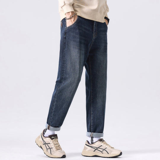 Herren Konisch geschnittene Freizeit-Jeans mit mittlerer Leibhöhe und dezenter Used-Waschung Shop Nory