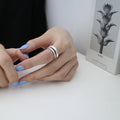 Damenring mit elegantem, mehrschichtigem Design und feinen Details Shop Nory