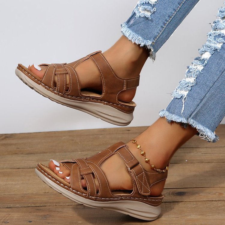 Damen Komfort-Sandalen mit Soft-Leder, geflochtenem Vorderblatt und verstellbarem Klettverschluss Shop Nory