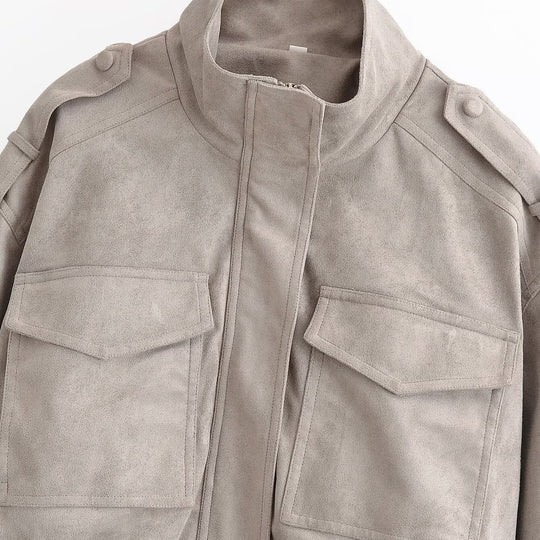 Damen Kurzblouson im Fieldstil aus Veloursleder-Optik mit Stehkragen, Schulterriegeln und breitem Rippbund Shop Nory