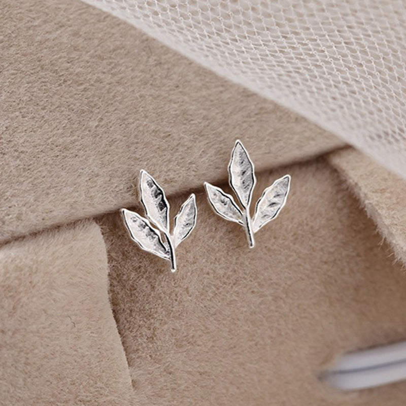Damen Ohrstecker im filigranen Blattdesign Shop Nory