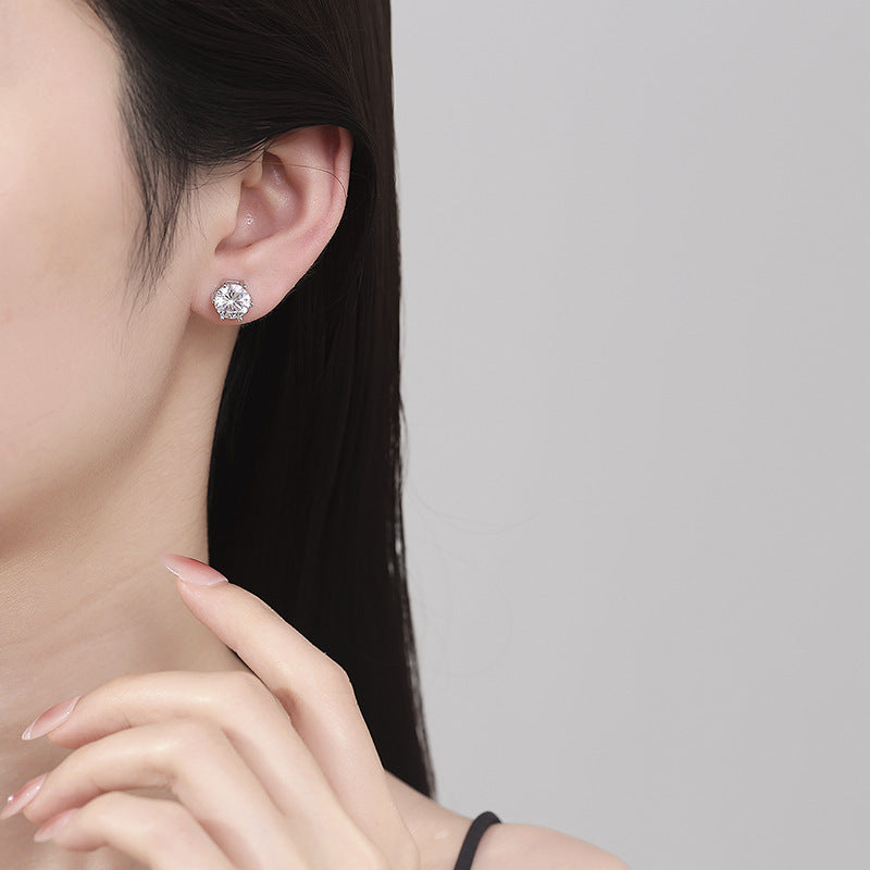 Damen Ohrstecker mit funkelnden Zirkonia in verschiedenen Größen Shop Nory