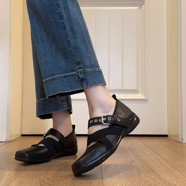 Damen Mary-Jane-Slipper mit quadratischer Zehenpartie, gekreuzten Elastikriemen und Ziergurt Shop Nory