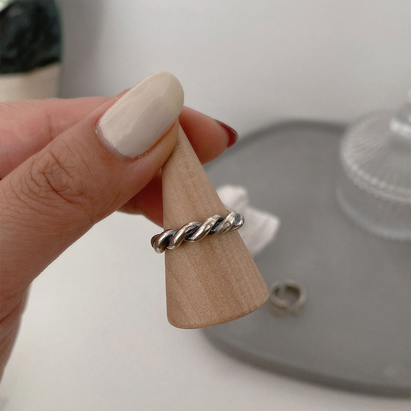Damenring mit elegantem geflochtenem Design Shop Nory