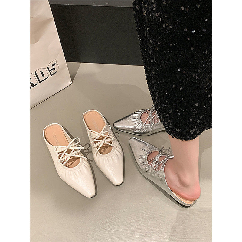 Damen Spitz zulaufende Metallic-Mules mit gerafftem Vorderblatt und Zierband‑Schnürung Shop Nory