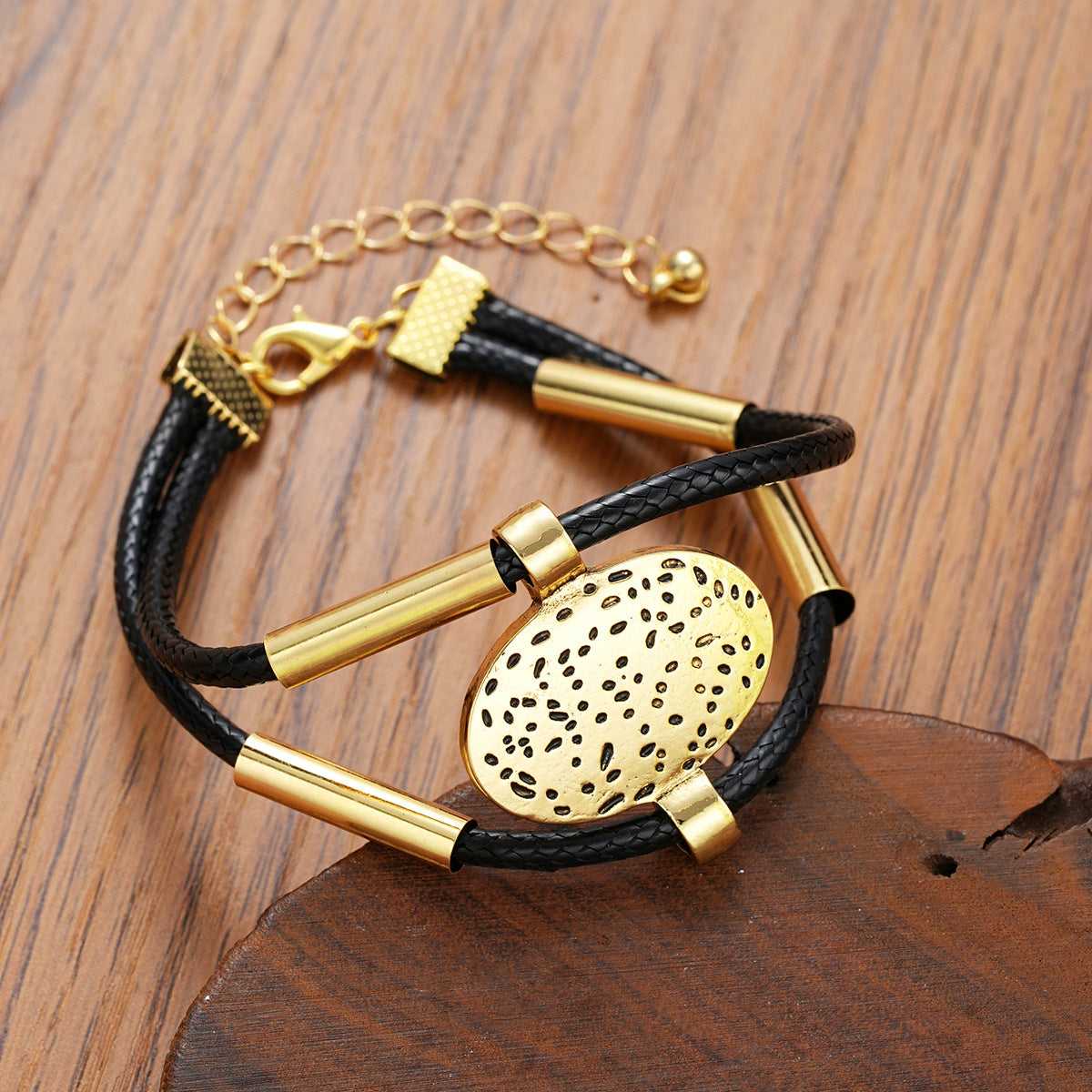 Damen Halsketten- und Armband-Set mit stilvollen veganen Lederakzenten Shop Nory