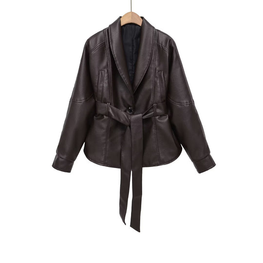 Damen Kurzjacke aus veganer Lederoptik mit Taillengürtel und Schalkragen Shop Nory