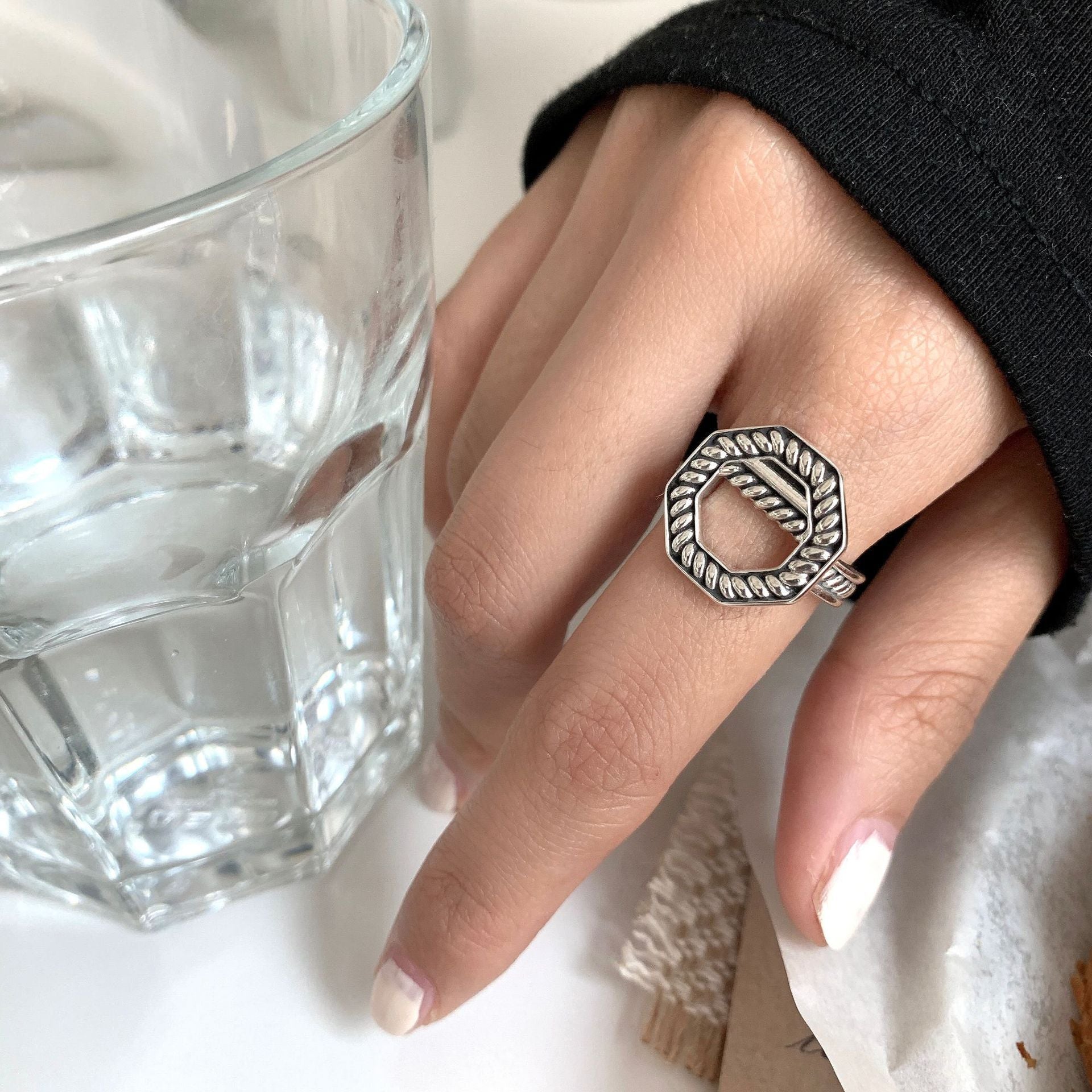 Damen Ring mit markantem Textur-Design Shop Nory