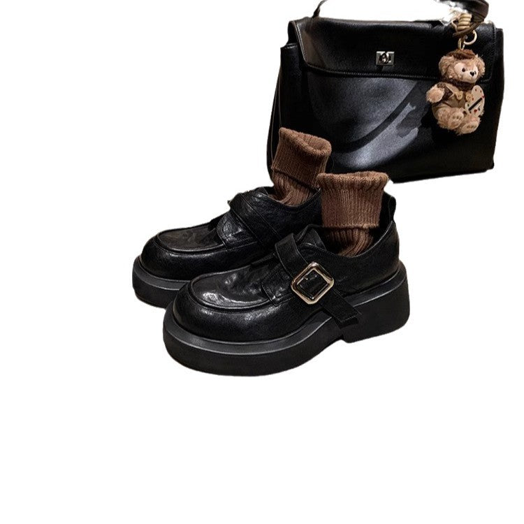 Damen Chunky-Loafer mit markanter Plateausohle und dekorativem Schnallenriemen Shop Nory