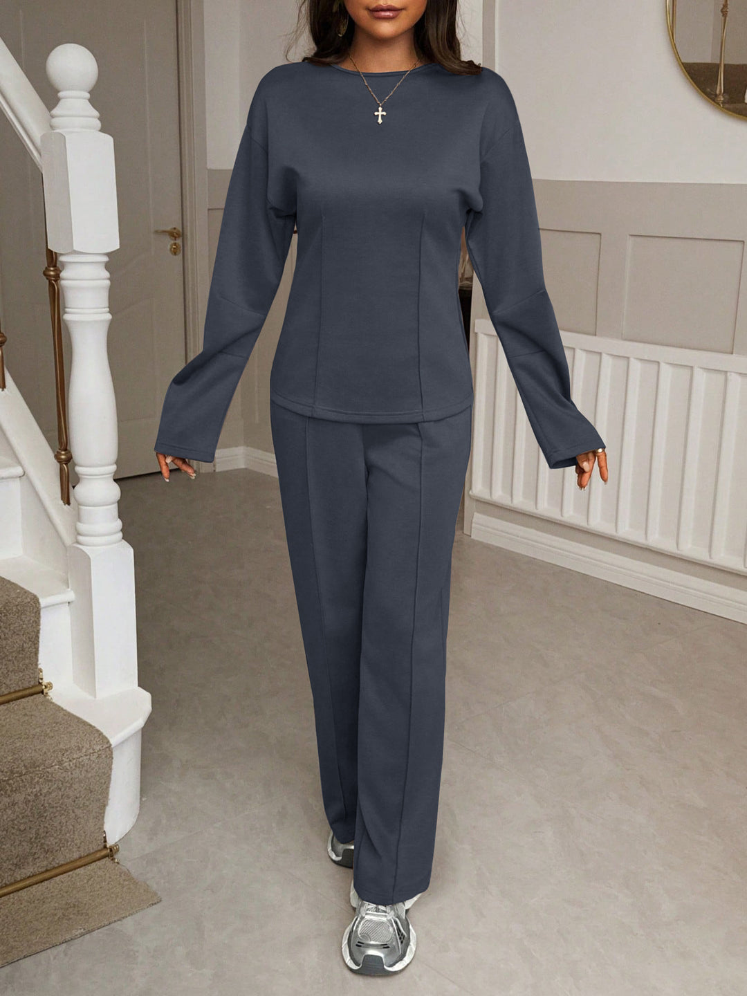 Damen nan weiches Lounge-Set mit tailliertem Sweatshirt, formgebenden Nahtdetails und weitem Palazzohosen-Bein Shop Nory
