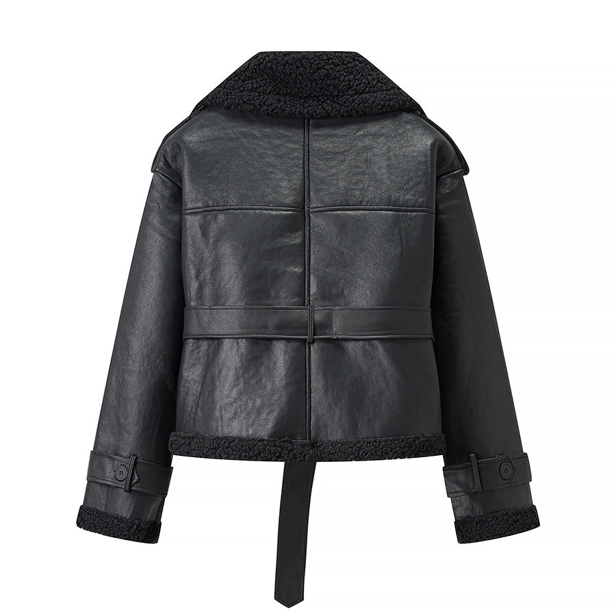 Damen Kurze Fliegerjacke aus Kunstleder mit Teddyfell-Kragen und Taillengürtel Shop Nory