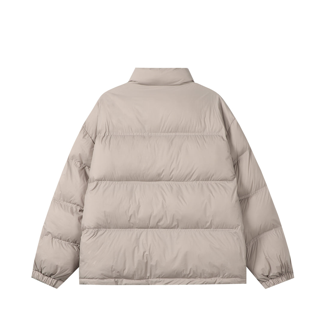 Unisex Kurz geschnittene wattierte Oversize-Jacke mit hohem Stehkragen und Logo-Print Shop Nory