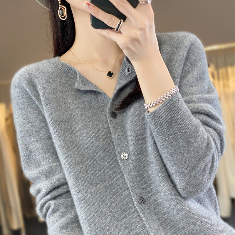 Damen Kurzgeschnittener Cardigan in Mohair‑Optik mit Rundhalsausschnitt und Perlmuttknöpfen Shop Nory