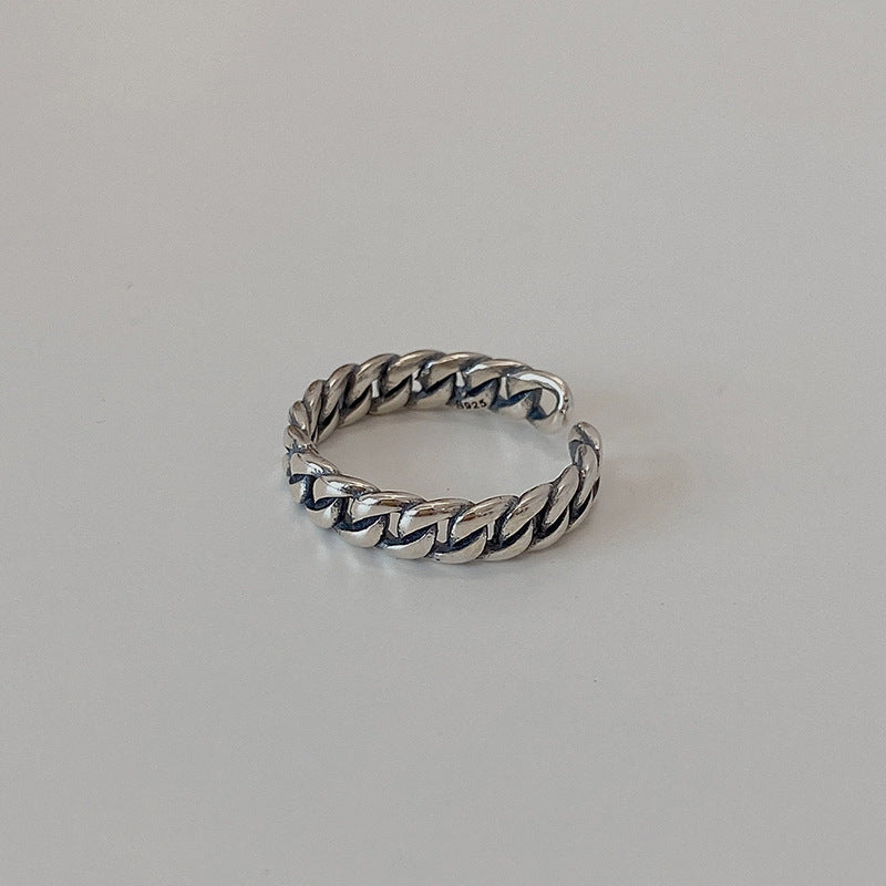 Damenring mit inspirierendem Schriftzug und künstlerischem Kreuz-Design Shop Nory