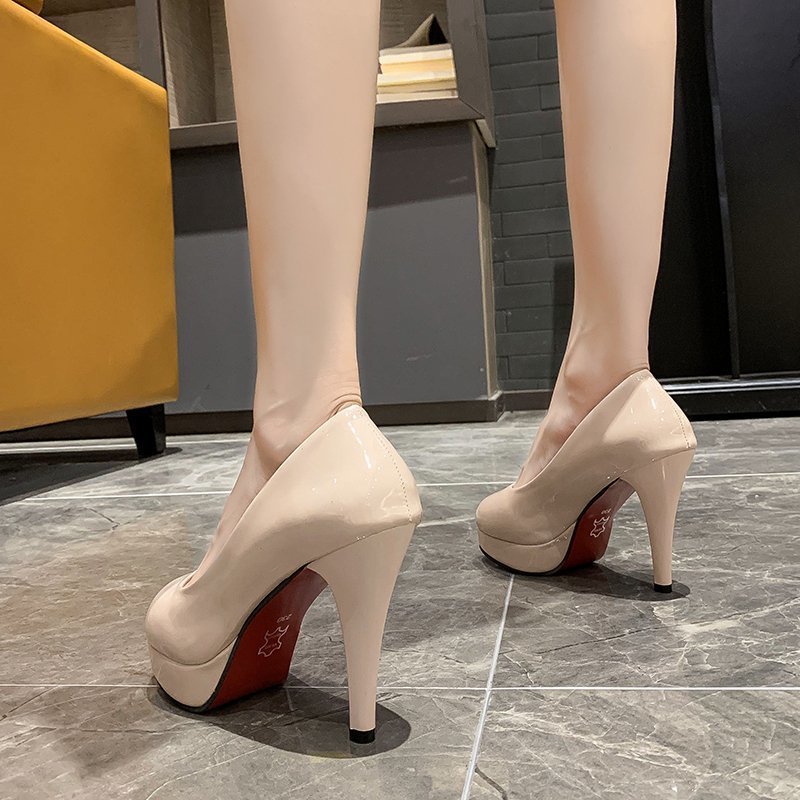 Damen nan Plateau-Pumps mit glänzendem Lack und hohem Stilettoabsatz