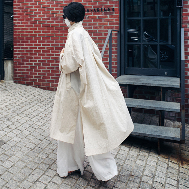 Damen Leichter Long-Duster im Crinkle-Look mit Stehkragen, tiefen Seitenschlitzen und Eingrifftaschen Shop Nory