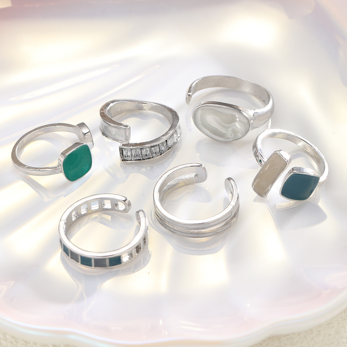 Damen Ring-Set mit modernen, geometrischen und kunstvollen Designs Shop Nory
