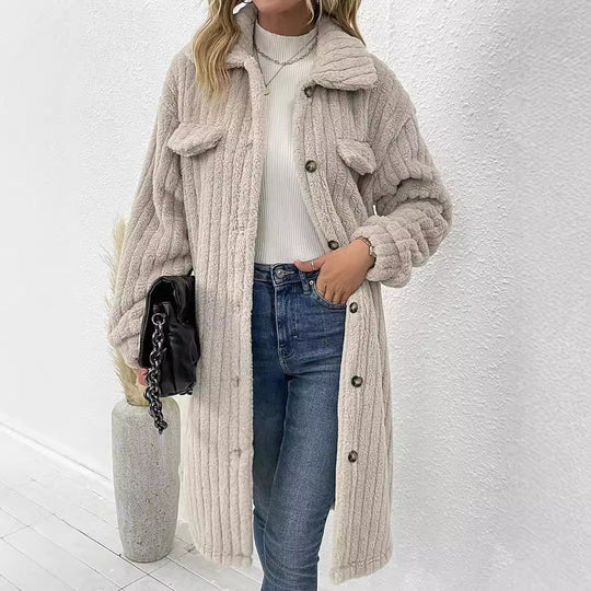 Damen nan langer Teddy-Mantel mit Schalkragen und aufgesetzten Brusttaschen Shop Nory