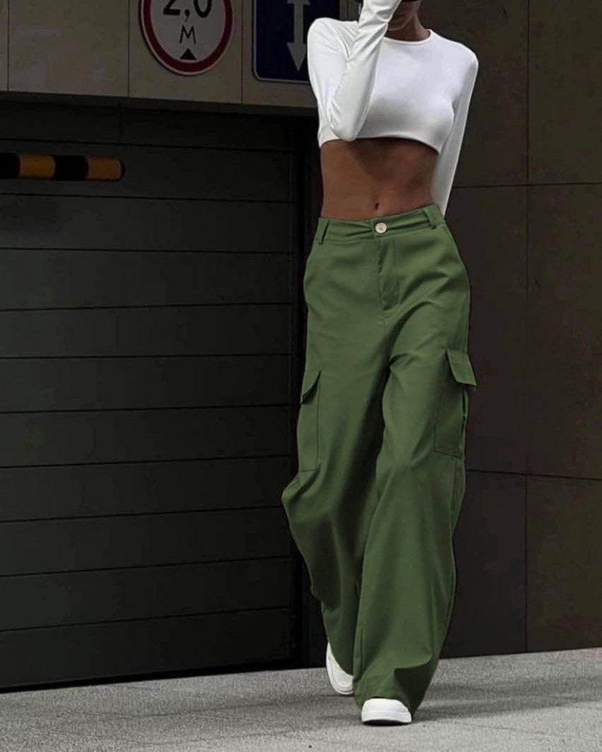 Damen Weite High-Waist Cargo-Hose mit Oversized-Silhouette und Klappentaschen Shop Nory