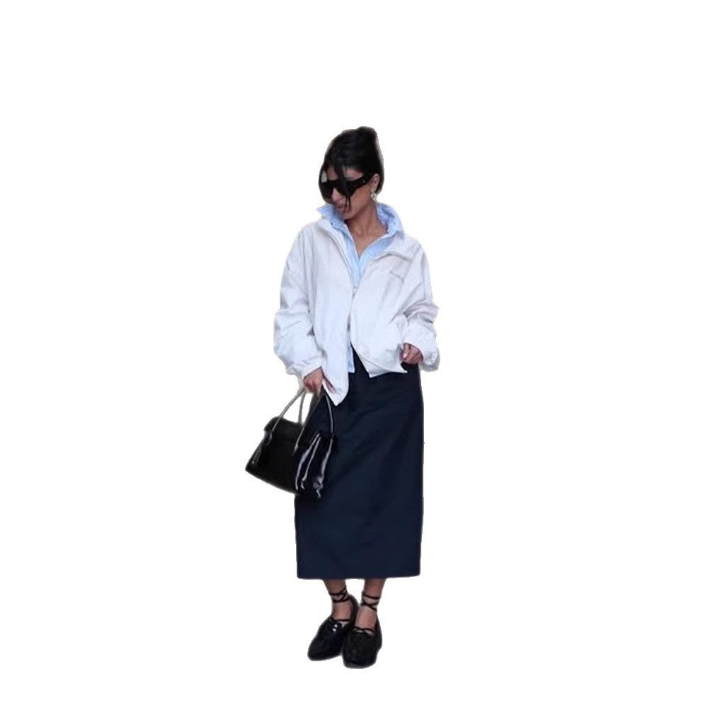 Damen Gepolsterte Boxy‑Jacke im Cropped‑Cut mit Stehkragen und verdeckter Verschlussleiste Shop Nory