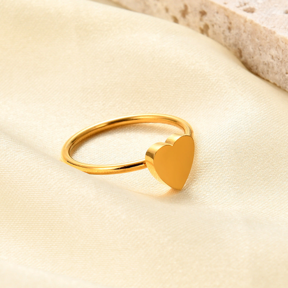 Damen Ring mit herzförmigem Design und modernem, minimalistischen Stil Shop Nory