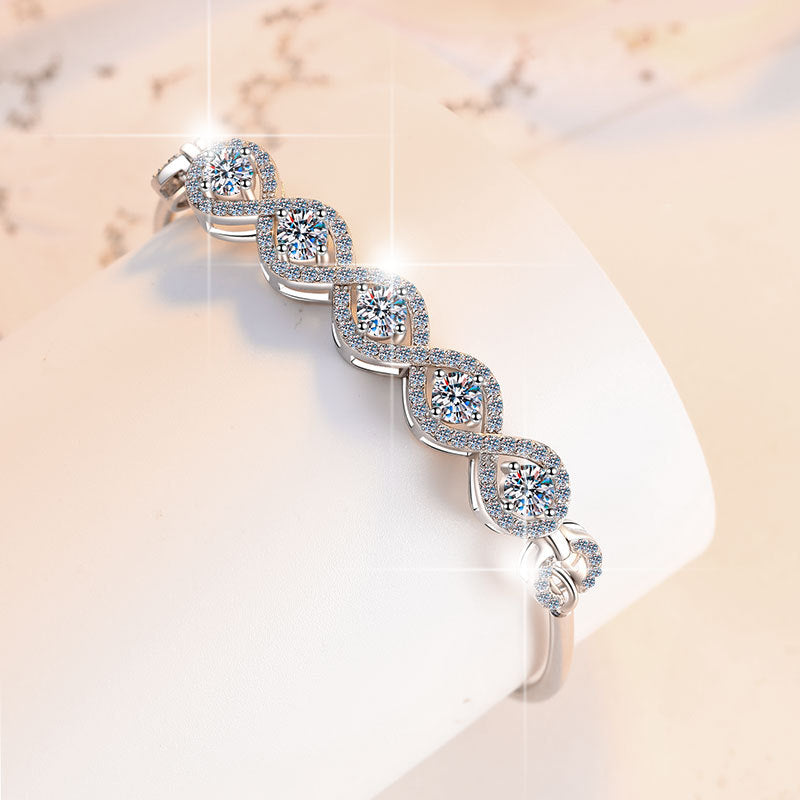 Damenarmband mit funkelnden Zirkonia und elegantem Design Shop Nory