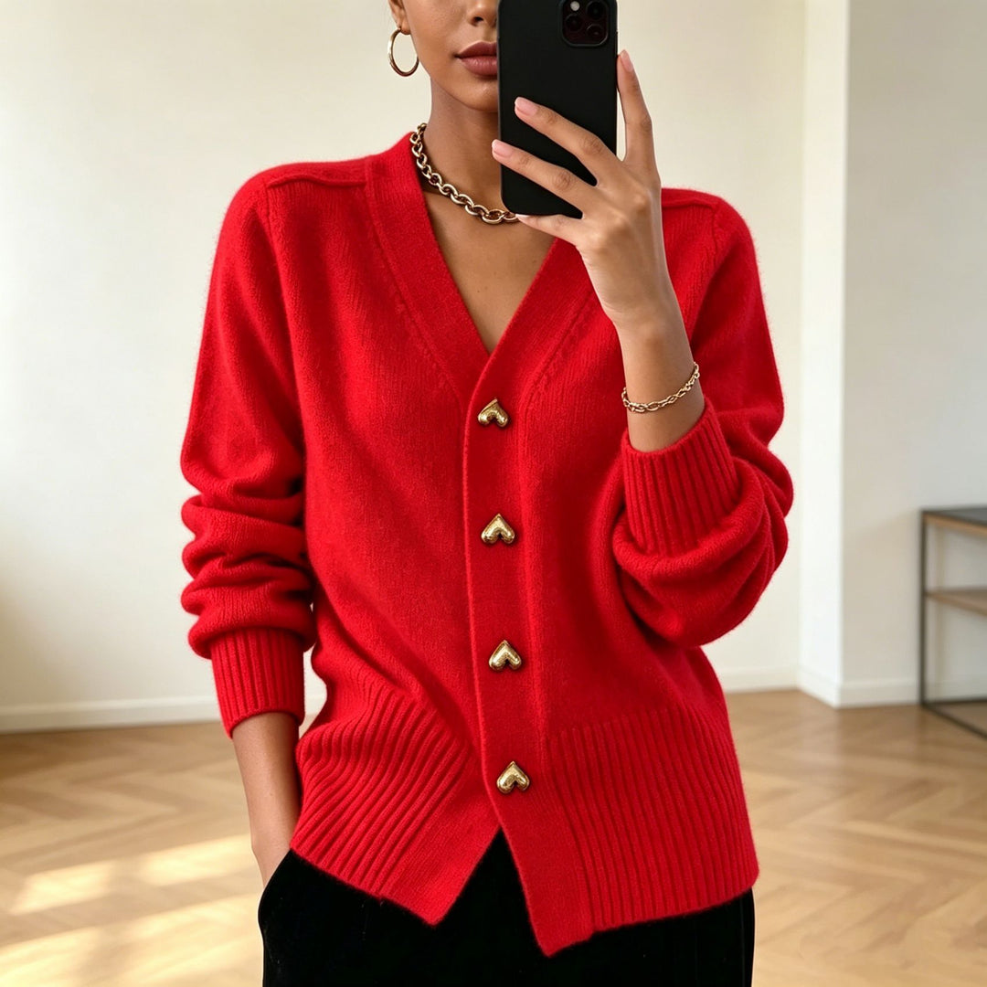 Damen Oversize V-Ausschnitt Strickcardigan mit herzförmigen Schmuckknöpfen Shop Nory
