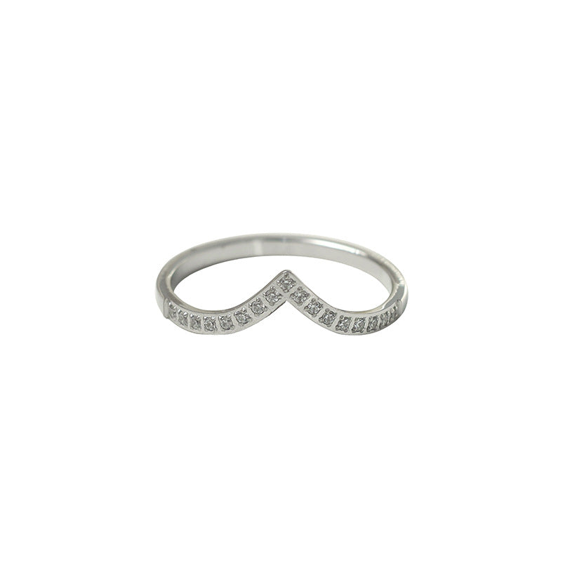 Damen trendiger Wellenring mit funkelnden Zirkonia Shop Nory