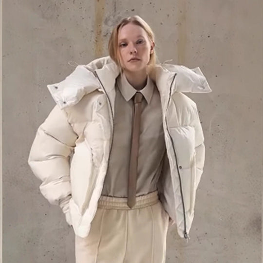 Damen Oversize Wattierte Pufferjacke mit extra hohem Stehkragen, zweifachem Frontreißverschluss und kastiger Silhouette Shop Nory