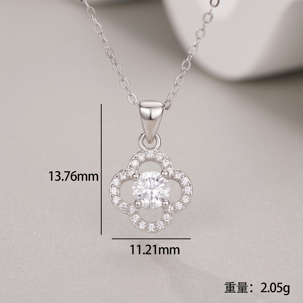 Damen elegante Halskette mit floralem Anhänger und funkelnden Zirkonia Shop Nory