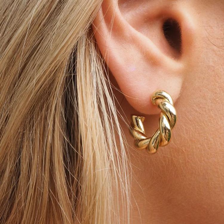Damen moderne asymmetrische Ohrstecker mit elegantem Design Shop Nory