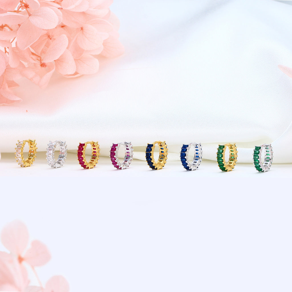 Damen Creolen mit tiefblauen Zirkonsteinen und luxuriösem Goldfinish Shop Nory