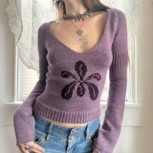Damen nan kurzes Feinstrick V‑Pullover mit floralem Intarsienmotiv und ausgestellten Trompetenärmeln Shop Nory