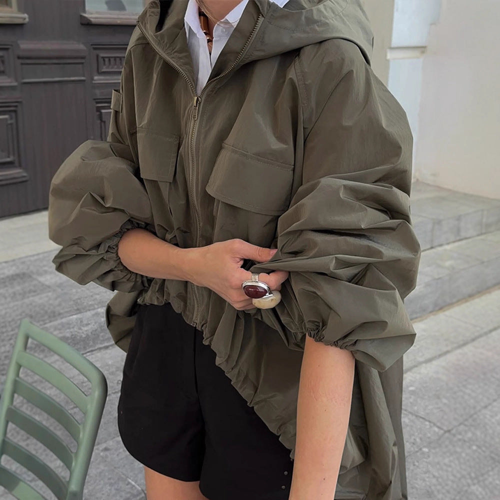 Damen Oversize-Utility-Kapuzenjacke mit Tunnelzug, Pattentaschen und elastischen Bündchen Shop Nory