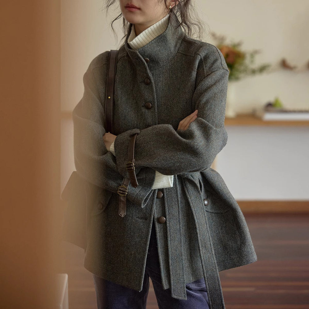 Damen Elegante und bequeme Wolljacke mit hohem Kragen Shop Nory