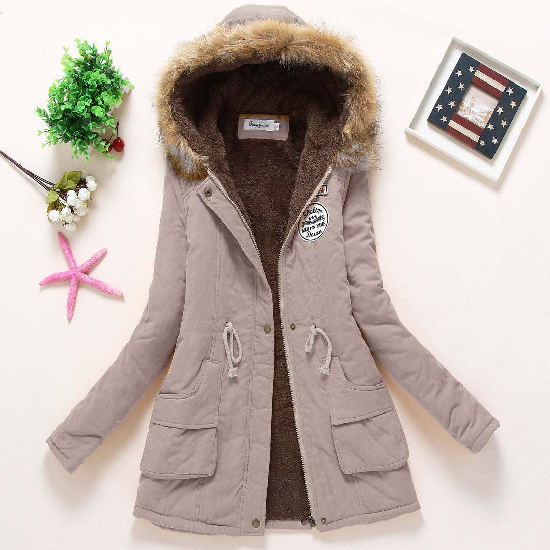 Damen taillierter Winterparka mit Teddyfutter Kunstfellkapuze und Tunnelzug Shop Nory