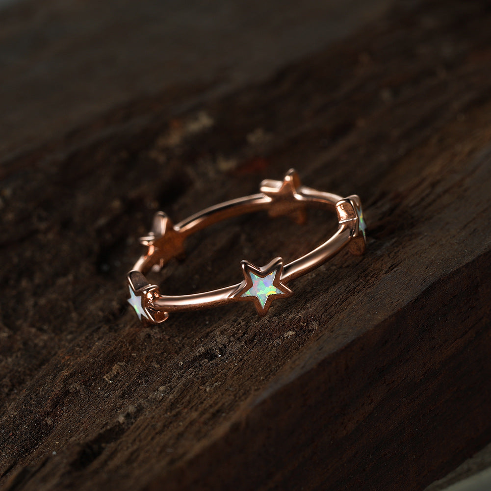 Damen Ring mit funkelnden Sternen aus hochwertigem Edelstahl Shop Nory