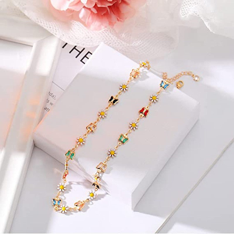 Damen Halskette mit verspielten Schmetterlings- und Gänseblümchen-Elementen Shop Nory