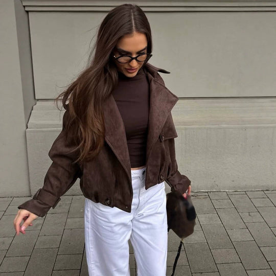 Damen Kurze Velourslederjacke im Bomberstil mit voluminösem Revers, Epauletten und taillierendem Gummisaum Shop Nory