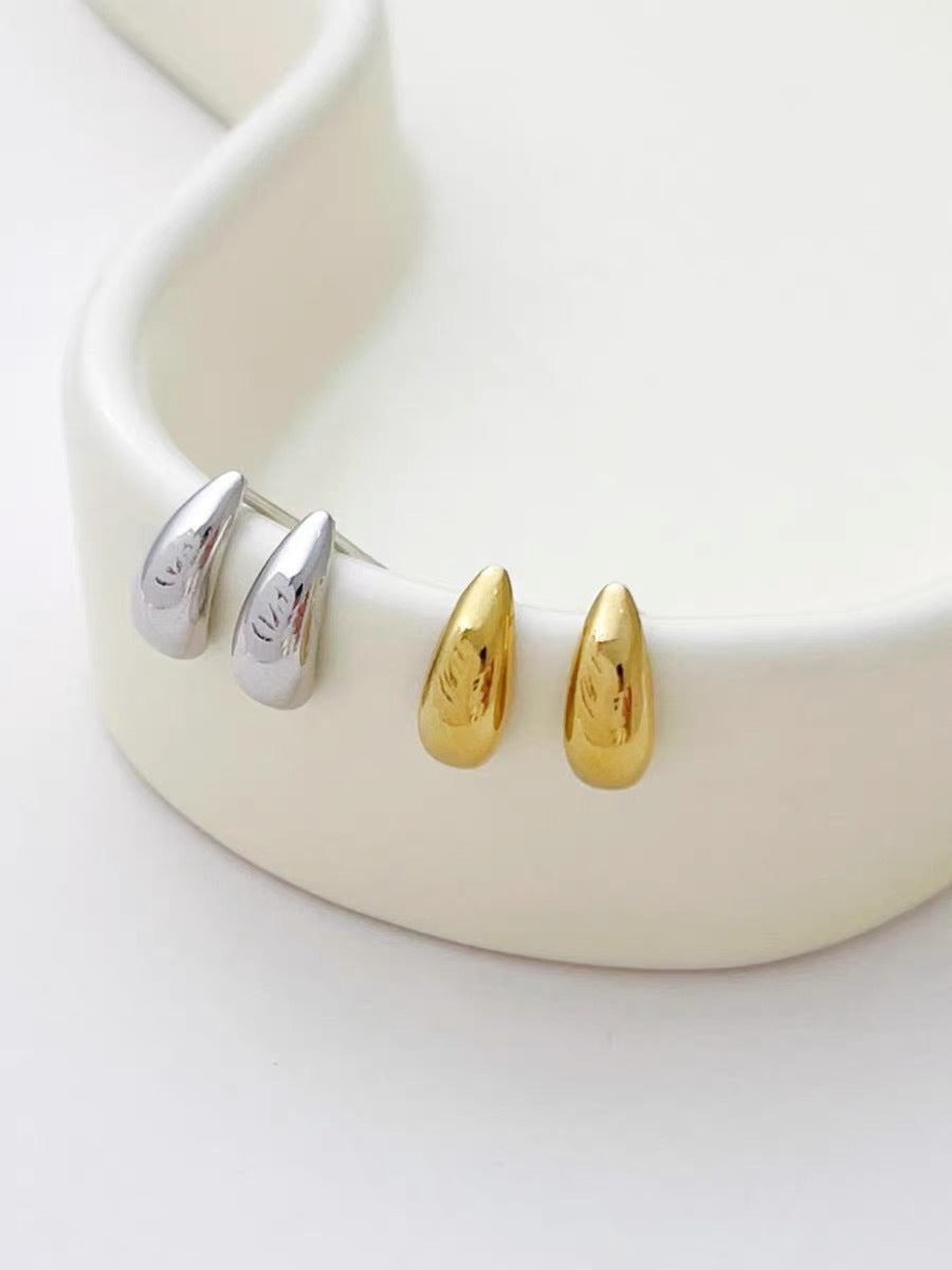 Damen Sleek Sculptural Tropfenohrringe Shop Nory