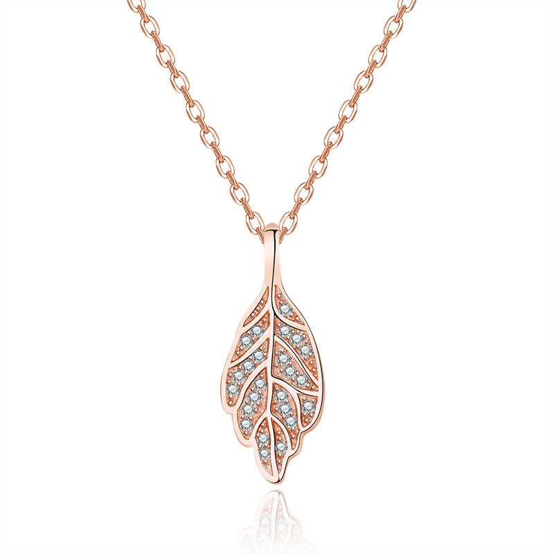 Damen Halskette mit filigranem Blätterdesign und funkelnden Zirkonia Shop Nory