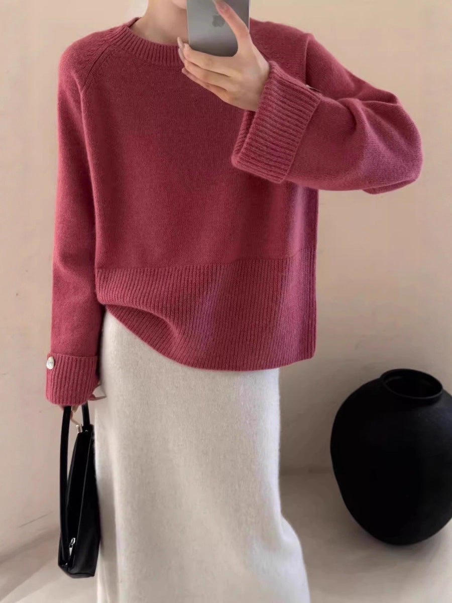 Damen Oversize-Rundhalspullover mit verlängerten Manschetten und Zierknopf Shop Nory