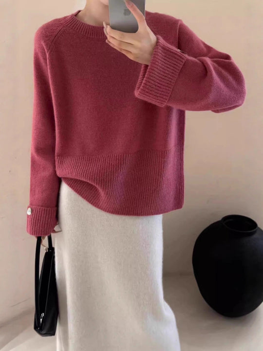 Damen Oversize-Rundhalspullover mit verlängerten Manschetten und Zierknopf Shop Nory