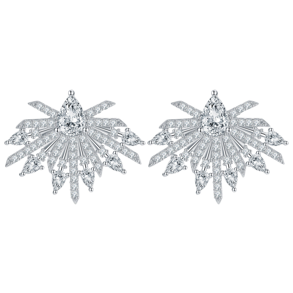Damen eleganter Ring mit filigranen Zirkonia-Details und auffälligem Design Shop Nory