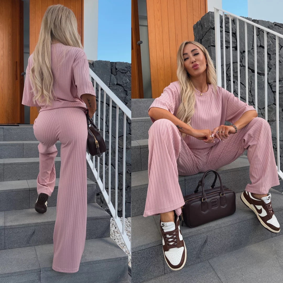 Damen weiches geripptes Lounge-Set mit Oversize-Viskoseshirt und High-Waist Schlaghose Shop Nory